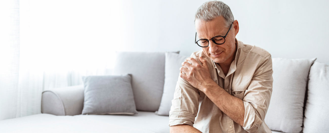 Shoulder Pain Doctor Near Macomb, MI
